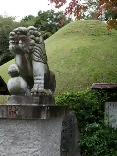 東沼神社の狛犬