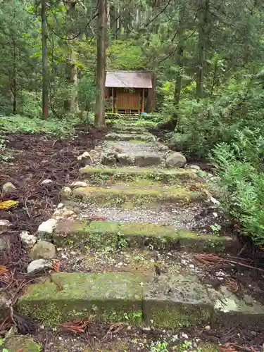 雄山神社中宮祈願殿(富山県)