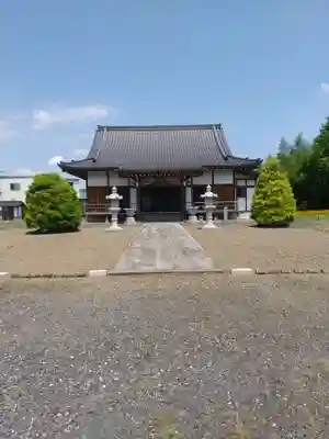法鈴寺の本殿・本堂