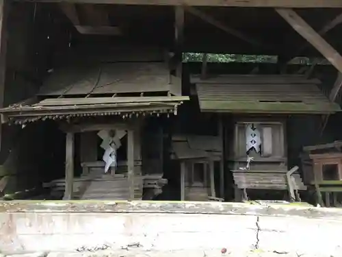 宇藝神社の末社・摂社