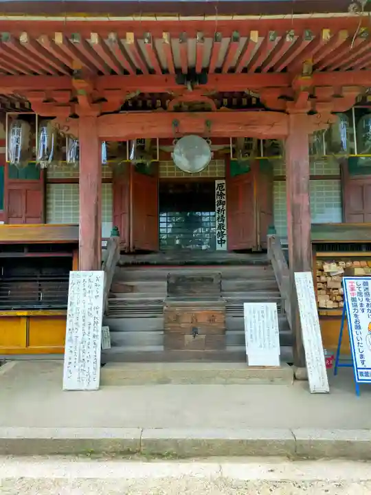 松尾寺の本殿・本堂