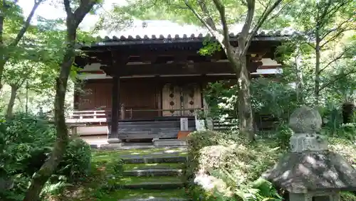 善法律寺の本殿・本堂