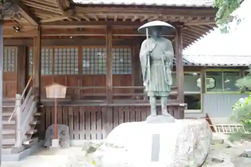 阿弥陀寺の像