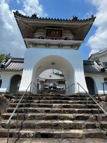 国泰寺の{uncategorized: "未分類", other: "その他", undefined: "問題あり", building: "その他建物", grave: "お墓", sacred_gate: "鳥居", guardian: "狛犬", statue: "像", buddha: "仏像", history: "歴史", nature: "自然", garden: "庭園", animal: "動物", pagoda: "塔", temizu: "手水舎", mountain_gate: "山門・神門", sanctuary: "本殿・本堂", subordinate: "末社・摂社", art: "芸術", scenery: "景色", jizo: "地蔵", ema: "絵馬", goshuin: "御朱印", omikuji: "おみくじ", items: "授与品その他", amulet: "お守り", goshuincho: "御朱印帳", eats: "食事", festival: "お祭り", votive_dance: "神楽", shichigosan: "七五三参", wedding: "結婚式", experience: "体験その他", initially: "初詣", around: "周辺", anti_infection: "感染症対策"}