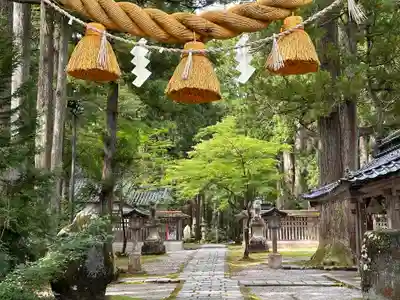 雄山神社中宮祈願殿のその他建物