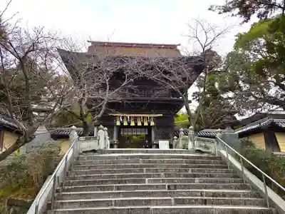 香椎宮の山門・神門