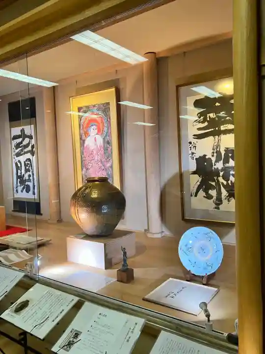 龍泉寺(足利厄除大師)の{uncategorized: "未分類", other: "その他", undefined: "問題あり", building: "その他建物", grave: "お墓", sacred_gate: "鳥居", guardian: "狛犬", statue: "像", buddha: "仏像", history: "歴史", nature: "自然", garden: "庭園", animal: "動物", pagoda: "塔", temizu: "手水舎", mountain_gate: "山門・神門", sanctuary: "本殿・本堂", subordinate: "末社・摂社", art: "芸術", scenery: "景色", jizo: "地蔵", ema: "絵馬", goshuin: "御朱印", omikuji: "おみくじ", items: "授与品その他", amulet: "お守り", goshuincho: "御朱印帳", eats: "食事", festival: "お祭り", votive_dance: "神楽", shichigosan: "七五三参", wedding: "結婚式", experience: "体験その他", initially: "初詣", around: "周辺", anti_infection: "感染症対策"}