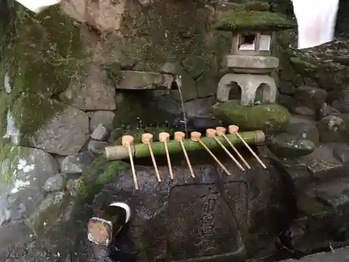 石上神宮の手水舎