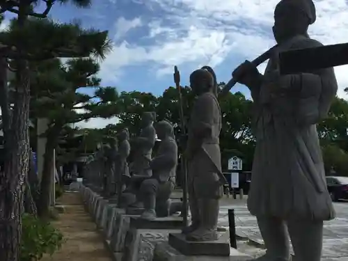 赤穂大石神社の像