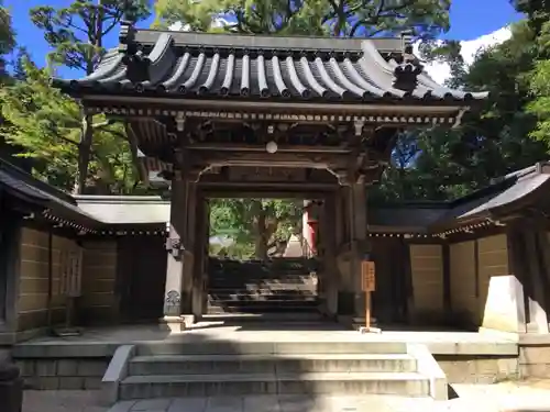 清荒神清澄寺の山門