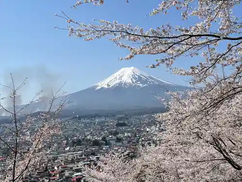 新倉富士浅間神社の景色