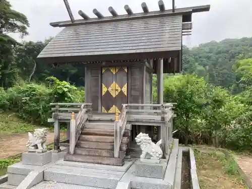 岡本神社の本殿・本堂