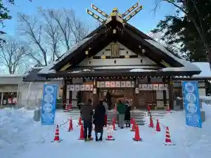 新琴似神社の本殿・本堂(2022年01月14日(金) 11時50分20秒投稿)