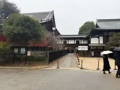 清水観音堂の{uncategorized: "未分類", other: "その他", undefined: "問題あり", building: "その他建物", grave: "お墓", sacred_gate: "鳥居", guardian: "狛犬", statue: "像", buddha: "仏像", history: "歴史", nature: "自然", garden: "庭園", animal: "動物", pagoda: "塔", temizu: "手水舎", mountain_gate: "山門・神門", sanctuary: "本殿・本堂", subordinate: "末社・摂社", art: "芸術", scenery: "景色", jizo: "地蔵", ema: "絵馬", goshuin: "御朱印", omikuji: "おみくじ", items: "授与品その他", amulet: "お守り", goshuincho: "御朱印帳", eats: "食事", festival: "お祭り", votive_dance: "神楽", shichigosan: "七五三参", wedding: "結婚式", experience: "体験その他", initially: "初詣", around: "周辺", anti_infection: "感染症対策"}