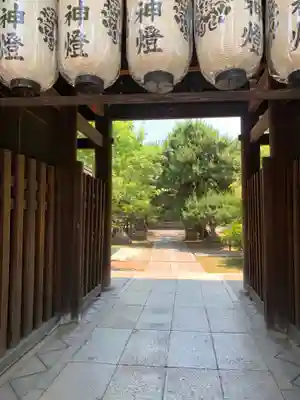 御霊神社(上御霊神社)の山門・神門
