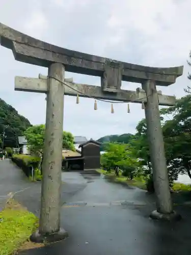 絹巻神社の鳥居