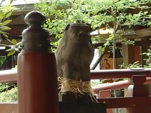 越ヶ谷久伊豆神社の狛犬