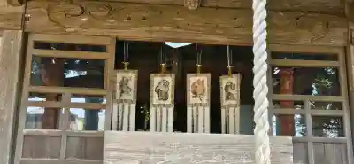 松山神社の{uncategorized: "未分類", other: "その他", undefined: "問題あり", building: "その他建物", grave: "お墓", sacred_gate: "鳥居", guardian: "狛犬", statue: "像", buddha: "仏像", history: "歴史", nature: "自然", garden: "庭園", animal: "動物", pagoda: "塔", temizu: "手水舎", mountain_gate: "山門・神門", sanctuary: "本殿・本堂", subordinate: "末社・摂社", art: "芸術", scenery: "景色", jizo: "地蔵", ema: "絵馬", goshuin: "御朱印", omikuji: "おみくじ", items: "授与品その他", amulet: "お守り", goshuincho: "御朱印帳", eats: "食事", festival: "お祭り", votive_dance: "神楽", shichigosan: "七五三参", wedding: "結婚式", experience: "体験その他", initially: "初詣", around: "周辺", anti_infection: "感染症対策"}