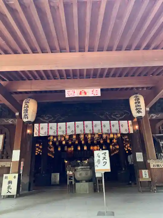 霊山寺の本殿・本堂