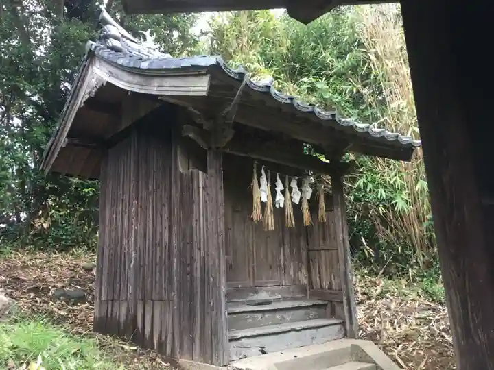 小島神社の本殿・本堂