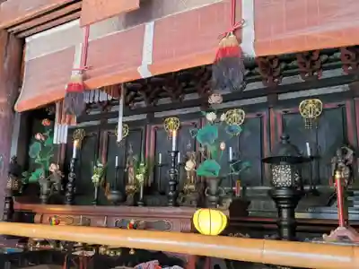 鶴林寺の本殿・本堂