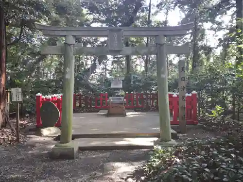 麻賀多神社の鳥居