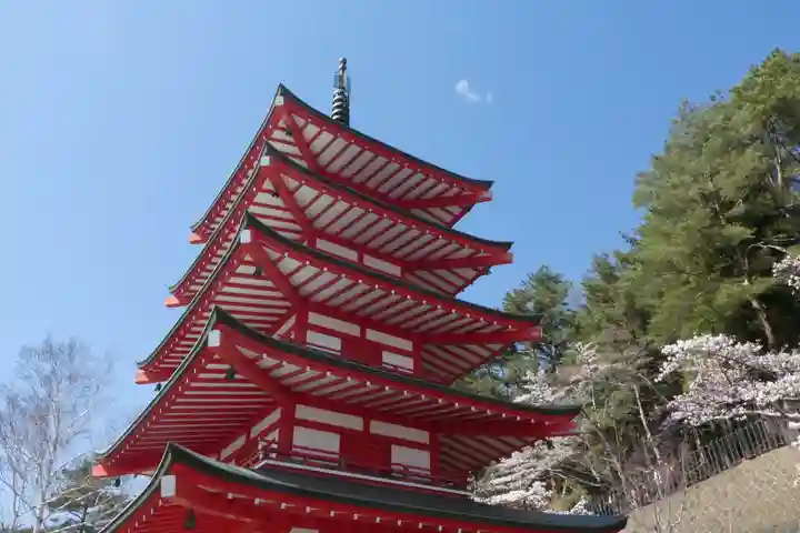 新倉富士浅間神社(山梨県)