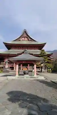 甲斐善光寺の本殿・本堂