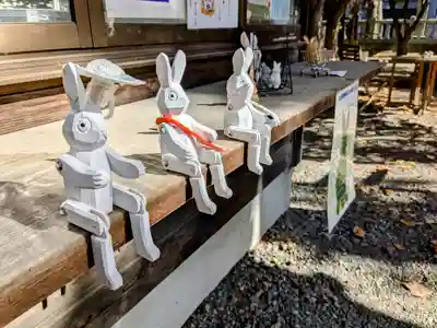 彌彦神社　(伊夜日子神社)の像