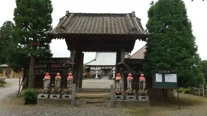 観音寺の山門・神門