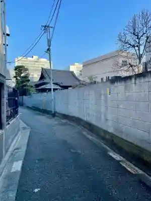 金蔵寺の{uncategorized: "未分類", other: "その他", undefined: "問題あり", building: "その他建物", grave: "お墓", sacred_gate: "鳥居", guardian: "狛犬", statue: "像", buddha: "仏像", history: "歴史", nature: "自然", garden: "庭園", animal: "動物", pagoda: "塔", temizu: "手水舎", mountain_gate: "山門・神門", sanctuary: "本殿・本堂", subordinate: "末社・摂社", art: "芸術", scenery: "景色", jizo: "地蔵", ema: "絵馬", goshuin: "御朱印", omikuji: "おみくじ", items: "授与品その他", amulet: "お守り", goshuincho: "御朱印帳", eats: "食事", festival: "お祭り", votive_dance: "神楽", shichigosan: "七五三参", wedding: "結婚式", experience: "体験その他", initially: "初詣", around: "周辺", anti_infection: "感染症対策"}