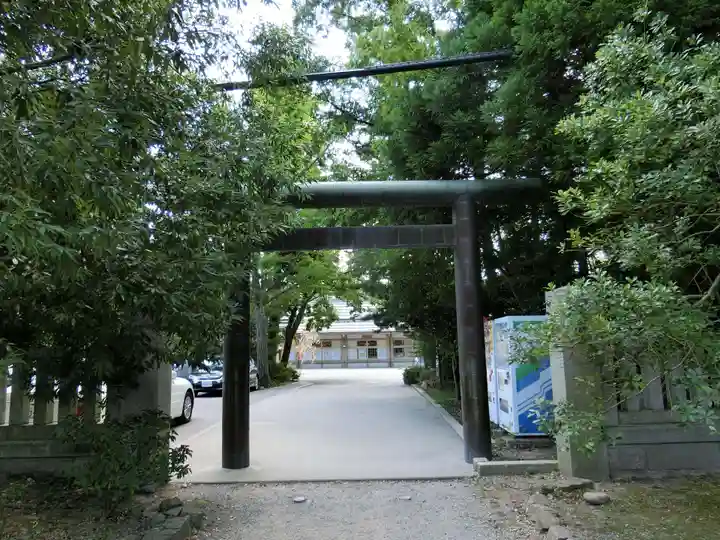 射水神社の鳥居