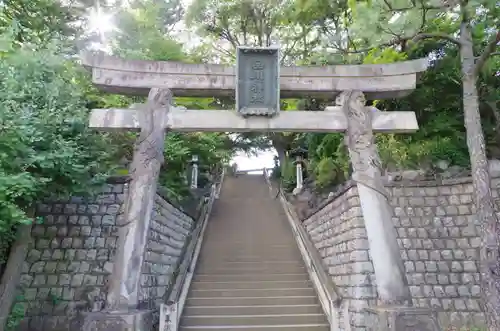 品川神社の鳥居