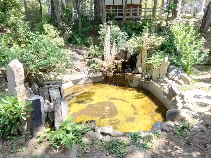 上川神社の庭園