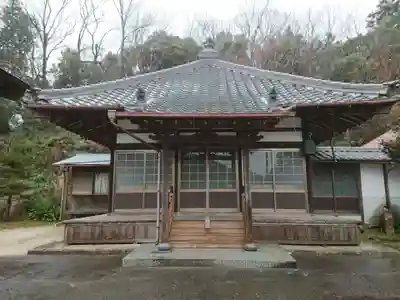 実相寺の本殿・本堂