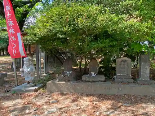 倭文神社の末社