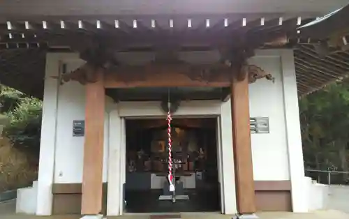 若杉観音堂の本殿・本堂