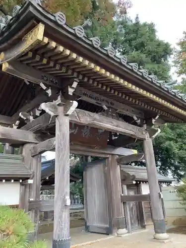 梅岩寺の山門