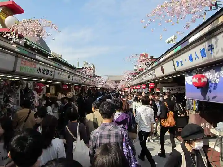 浅草寺の周辺