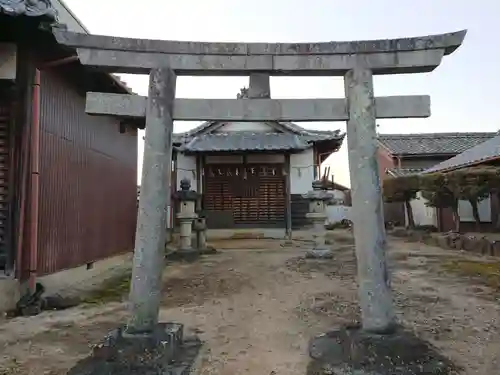 白山神社の鳥居