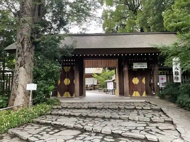阿佐ヶ谷神明宮の山門・神門