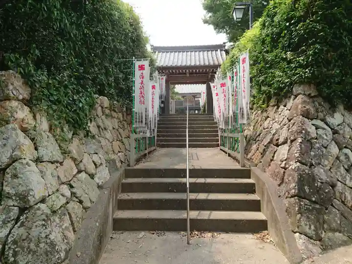 西光院の山門・神門