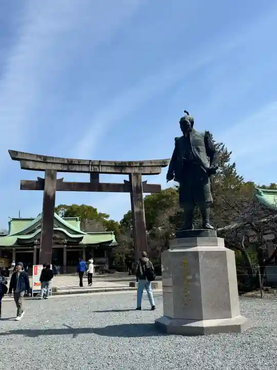 豊國神社の{uncategorized: "未分類", other: "その他", undefined: "問題あり", building: "その他建物", grave: "お墓", sacred_gate: "鳥居", guardian: "狛犬", statue: "像", buddha: "仏像", history: "歴史", nature: "自然", garden: "庭園", animal: "動物", pagoda: "塔", temizu: "手水舎", mountain_gate: "山門・神門", sanctuary: "本殿・本堂", subordinate: "末社・摂社", art: "芸術", scenery: "景色", jizo: "地蔵", ema: "絵馬", goshuin: "御朱印", omikuji: "おみくじ", items: "授与品その他", amulet: "お守り", goshuincho: "御朱印帳", eats: "食事", festival: "お祭り", votive_dance: "神楽", shichigosan: "七五三参", wedding: "結婚式", experience: "体験その他", initially: "初詣", around: "周辺", anti_infection: "感染症対策"}