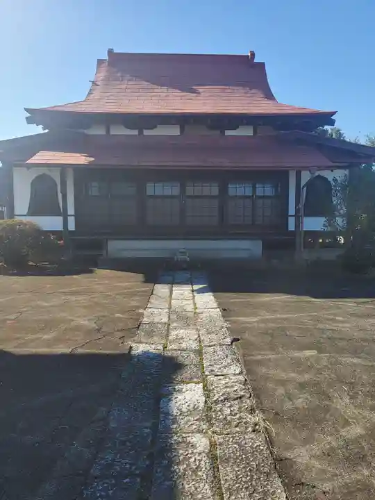 泉蔵院の本殿・本堂