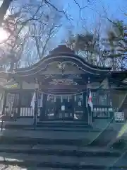 新屋山神社の本殿