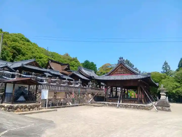 加佐美神社の{uncategorized: "未分類", other: "その他", undefined: "問題あり", building: "その他建物", grave: "お墓", sacred_gate: "鳥居", guardian: "狛犬", statue: "像", buddha: "仏像", history: "歴史", nature: "自然", garden: "庭園", animal: "動物", pagoda: "塔", temizu: "手水舎", mountain_gate: "山門・神門", sanctuary: "本殿・本堂", subordinate: "末社・摂社", art: "芸術", scenery: "景色", jizo: "地蔵", ema: "絵馬", goshuin: "御朱印", omikuji: "おみくじ", items: "授与品その他", amulet: "お守り", goshuincho: "御朱印帳", eats: "食事", festival: "お祭り", votive_dance: "神楽", shichigosan: "七五三参", wedding: "結婚式", experience: "体験その他", initially: "初詣", around: "周辺", anti_infection: "感染症対策"}