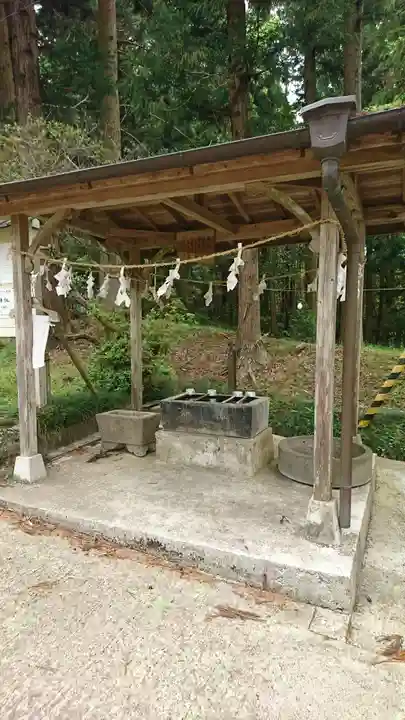 黒川神社の手水舎