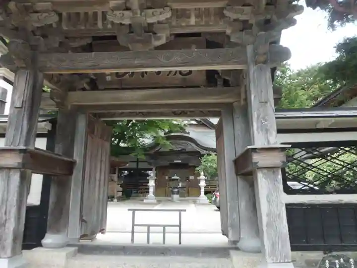 龍昌寺の山門・神門