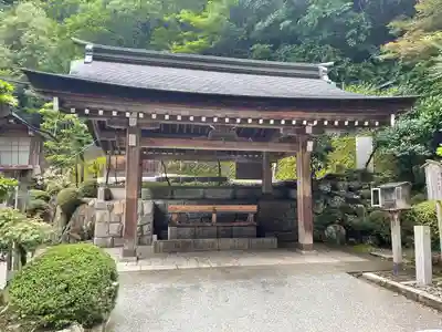 伊奈波神社の手水舎