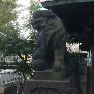 高山稲荷神社（旧鎮座地）の狛犬